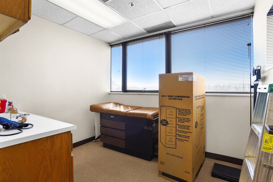 More Photos Of 999 N Tustin Ave, Santa Ana Medical For Sale