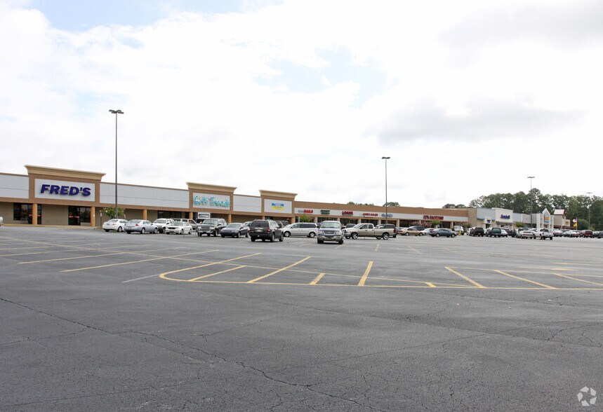 More Photos Of 3797-3879 Highway 138, Stockbridge Unknown For Lease