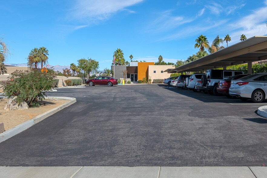 More Photos Of 200 N Sunrise Way, Palm Springs Office For Sale