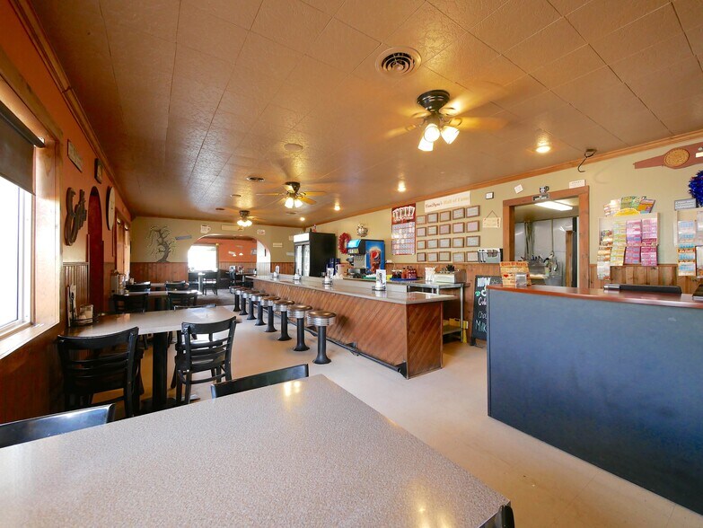 More Photos Of 56721 Ferry Landing Rd, Shadyside Shelter For Sale