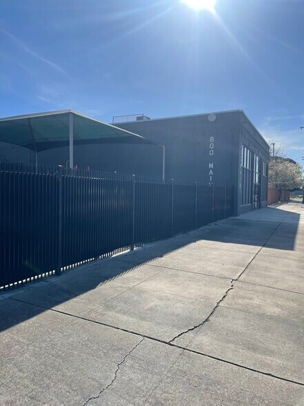 More Photos Of 800 E Main St, Stockton Industrial For Sale