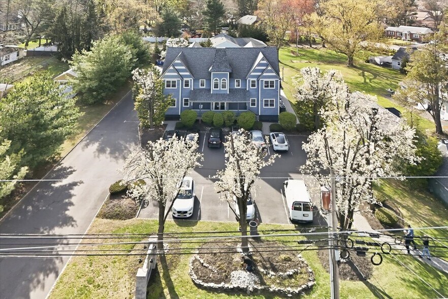 More Photos Of 96 Freneau Ave, Matawan Office For Sale