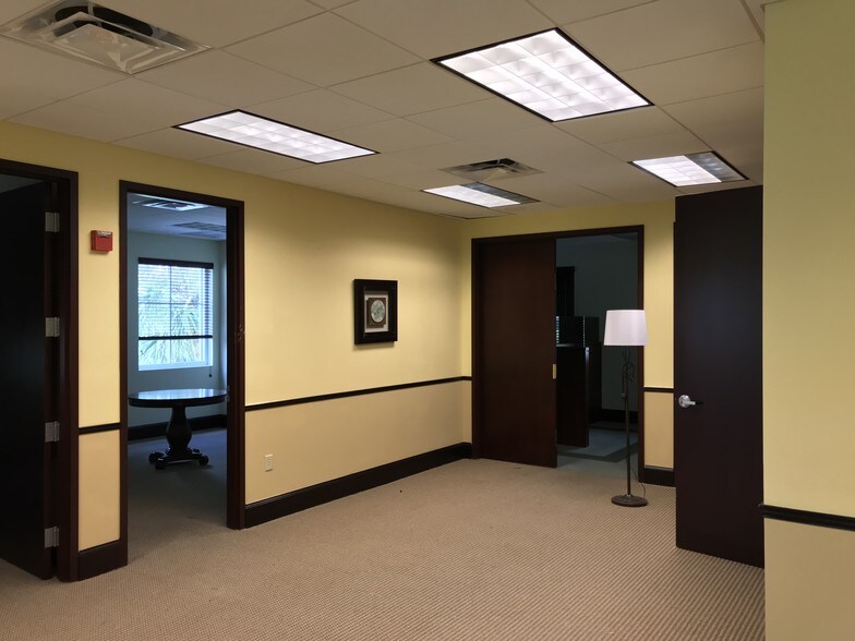 More Photos Of 6115 Lyons Rd, Coconut Creek Office For Sale