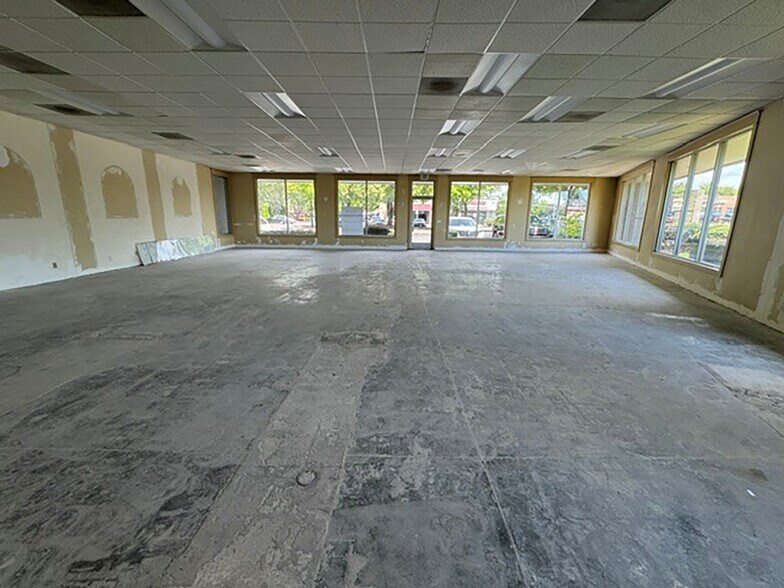 More Photos Of 8750 SW Citizens Dr, Wilsonville General Retail For Lease