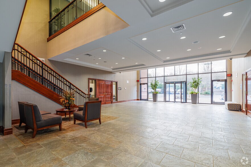 More Photos Of 2095 Lakeside Centre Way, Knoxville Office For Lease