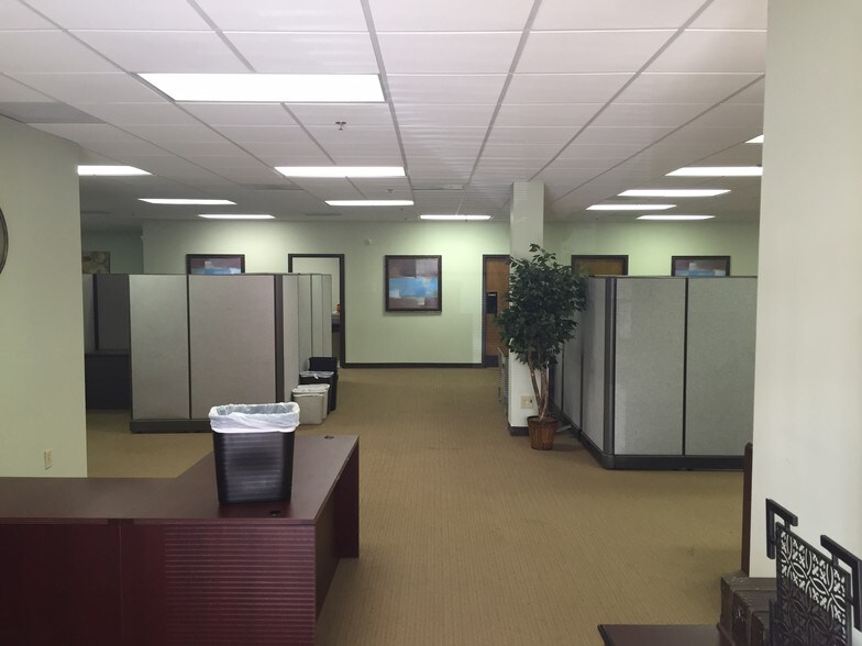 More Photos Of 4355 International Blvd, Norcross Light Distribution For Lease