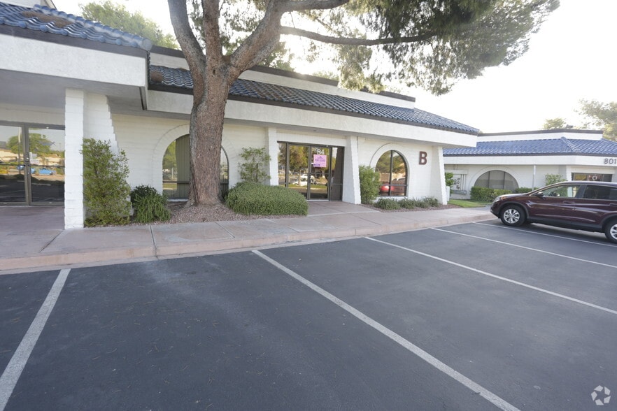 More Photos Of 801 S Rancho Dr, Las Vegas Office For Lease