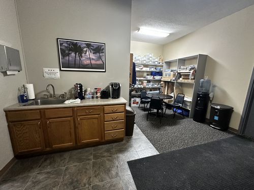 More Photos Of 707 N Frontier Dr, Papillion Service For Sale