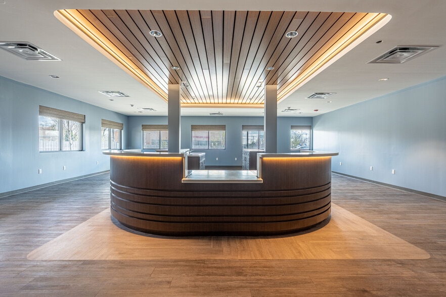 More Photos Of 1150 E Ogden Ave, Naperville Medical For Lease