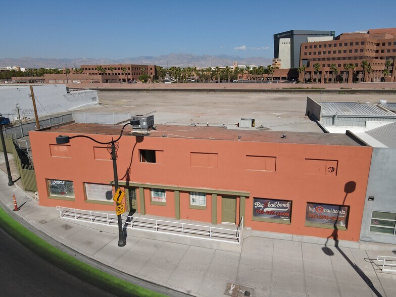 More Photos Of 710 S Main St, Las Vegas Storefront For Lease
