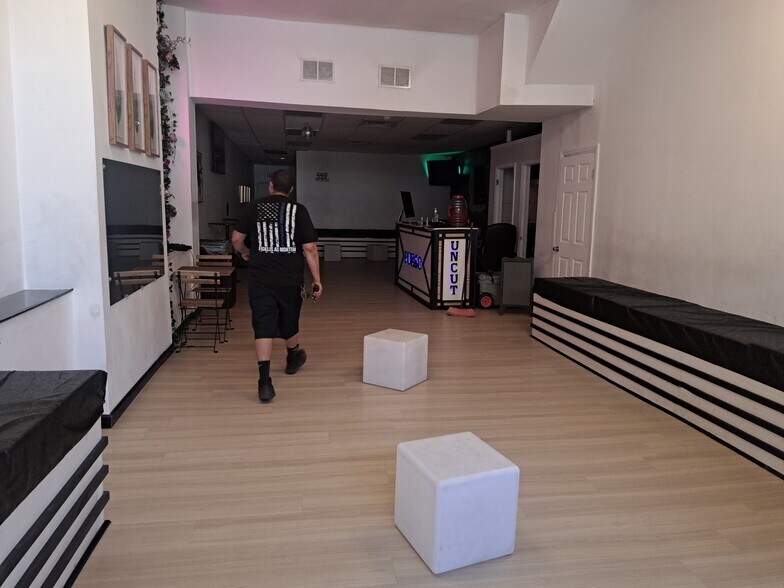 More Photos Of 127 Perry St, Trenton General Retail For Sale