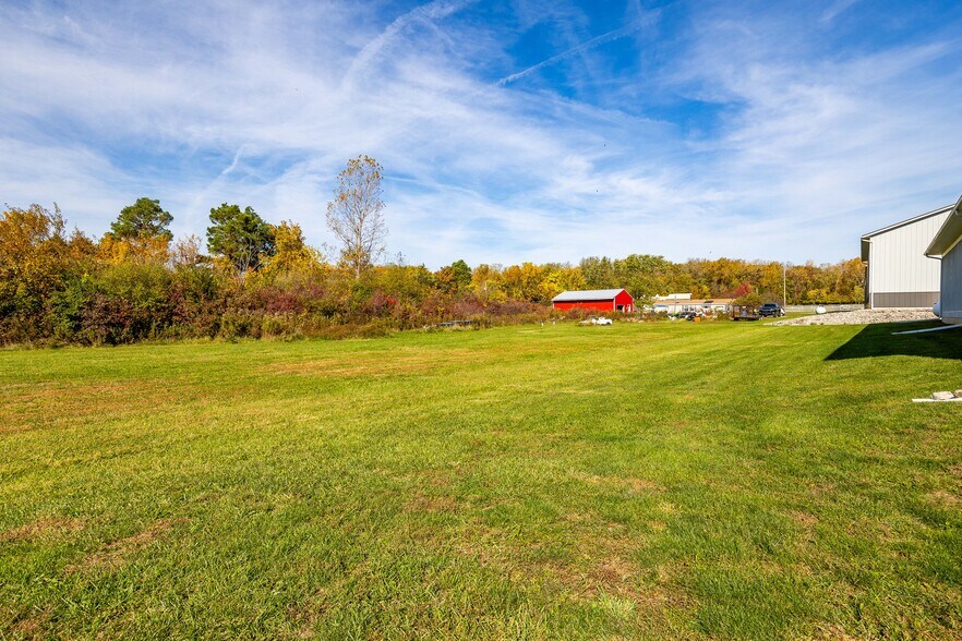 More Photos Of 1200 S Hartshorn Rd, Lakeside Marblehead Warehouse For Sale