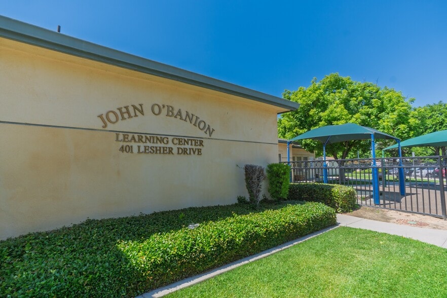 More Photos Of 401 Lesher Dr, Merced Office Residential For Lease