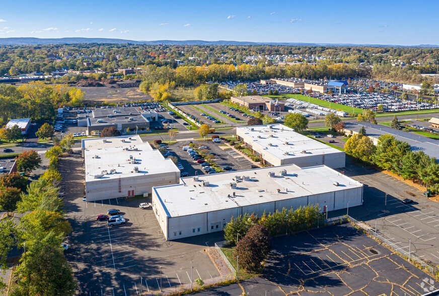 More Photos Of 40 Weston St, Hartford Unknown For Lease