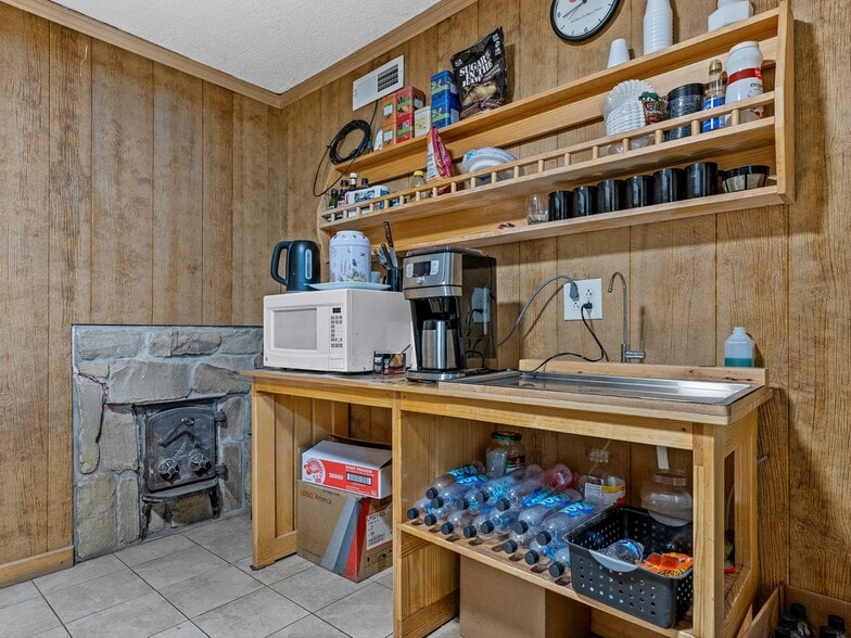 More Photos Of 24 Old County Home Rd, Asheville Light Distribution For Lease