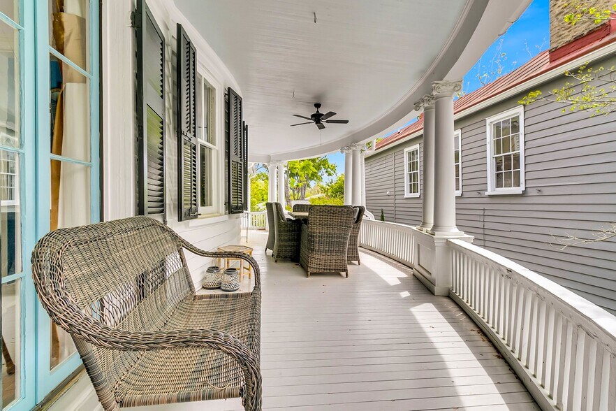More Photos Of 184 Ashley Ave, Charleston Specialty For Sale