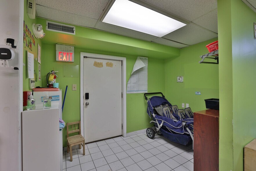 More Photos Of 2651 Highland Ave, Cincinnati Medical For Sale