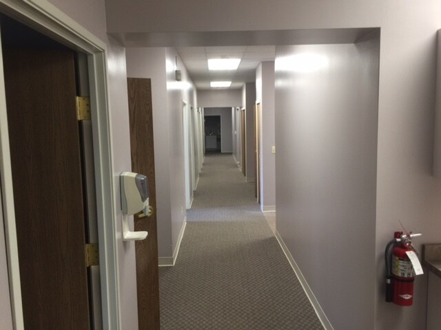 More Photos Of 27500 Hoover Rd, Warren Medical For Lease