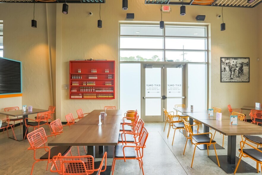 More Photos Of 2525 US Hwy 98, Santa Rosa Beach Storefront Retail Office For Lease