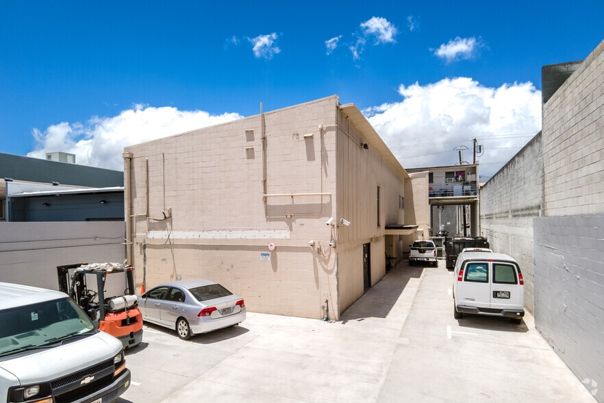 Primary Photo Of 1724 Hart St, Honolulu Warehouse For Lease