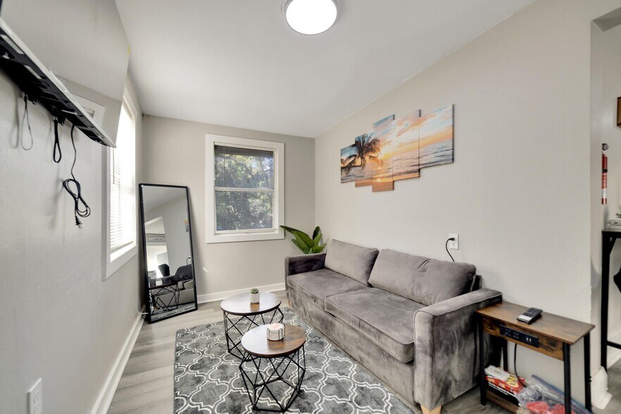 More Photos Of 4209 N 14th St, Tampa Multifamily For Sale