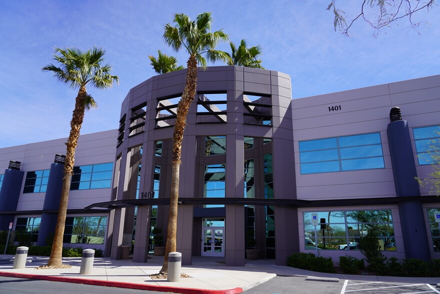 More Photos Of 1401 N Green Valley Pky, Henderson Medical For Lease