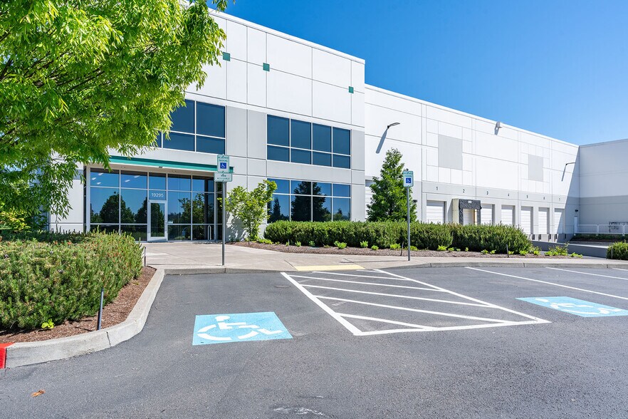 Primary Photo Of 19295-19375 NE Riverside Pky, Portland Warehouse For Lease