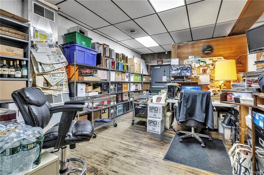 More Photos Of 113 Lockport St, Youngstown General Retail For Sale