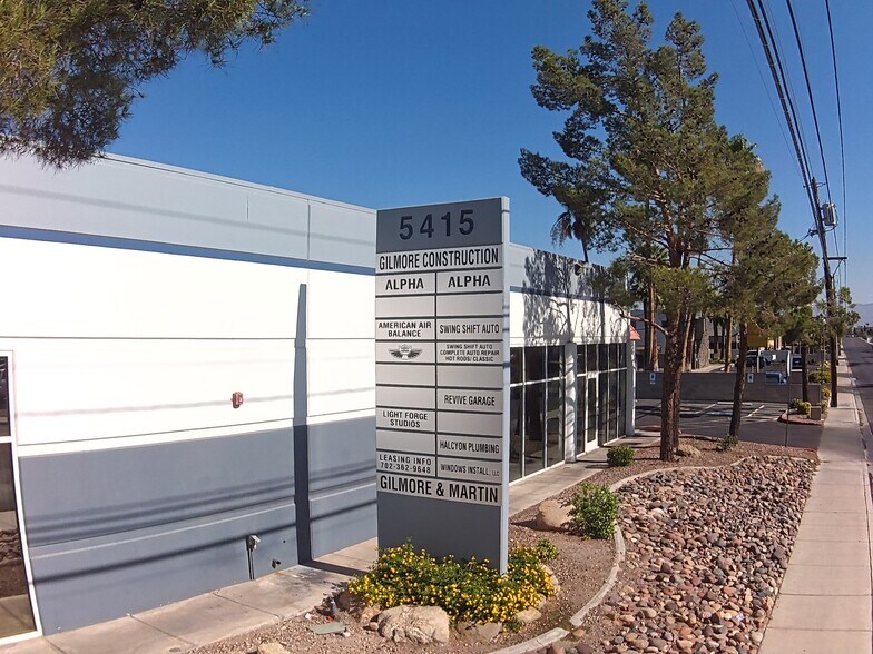 More Photos Of 5415 Cameron St, Las Vegas Light Manufacturing For Sale