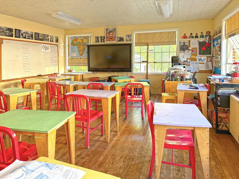 More Photos Of 2340 Durant Ave, Berkeley Schools For Lease