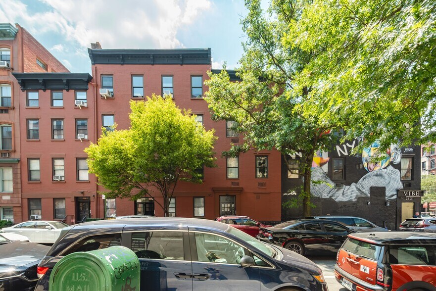 More Photos Of 212 Eighth Ave, New York Apartments For Sale
