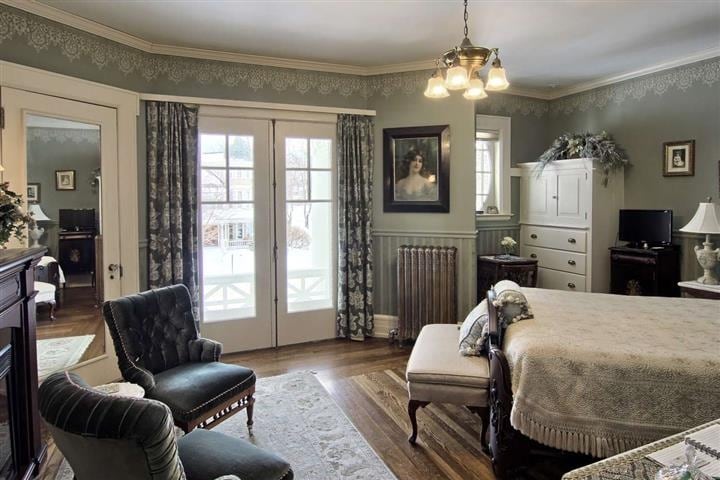 More Photos Of 230 Wellington St, Traverse City Hospitality For Sale