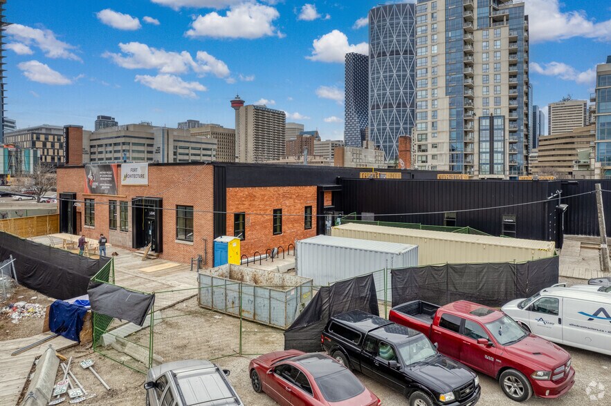 More Photos Of 316 3 St SE, Calgary Freestanding For Lease