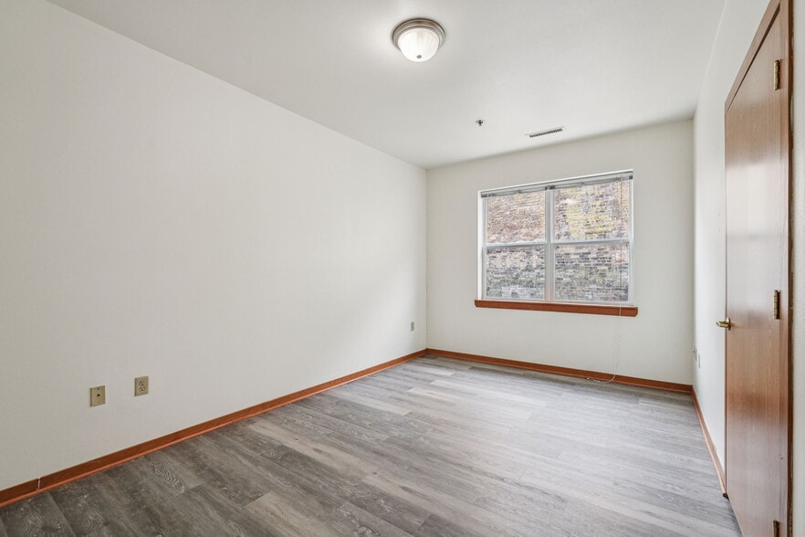 More Photos Of 134 Main St, Racine Apartments For Sale