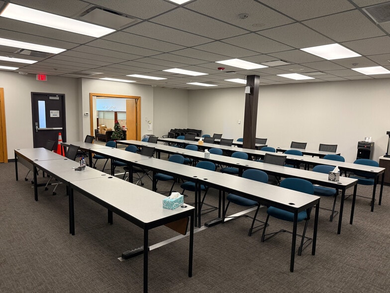 More Photos Of 323 W Galena Blvd, Aurora Office For Sale