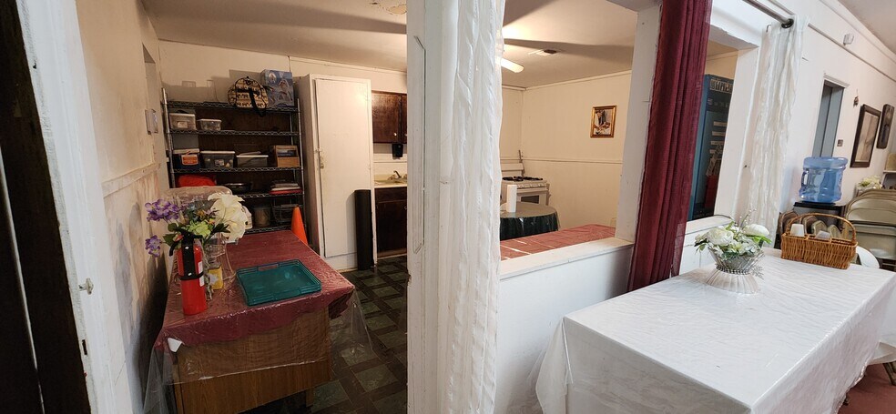 More Photos Of 5221 Park Village Dr, Houston Religious Facility For Lease