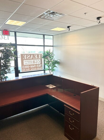 More Photos Of 43766 Trade Center Pl, Sterling Light Manufacturing For Sale