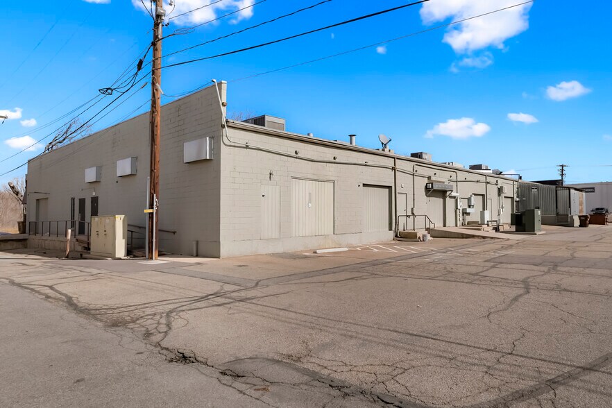 More Photos Of 1845 Range St, Boulder Warehouse For Sale