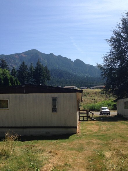 More Photos Of 965 NE Forest Ln, Cascade Locks Manufactured Housing Mobile Home Park For Sale