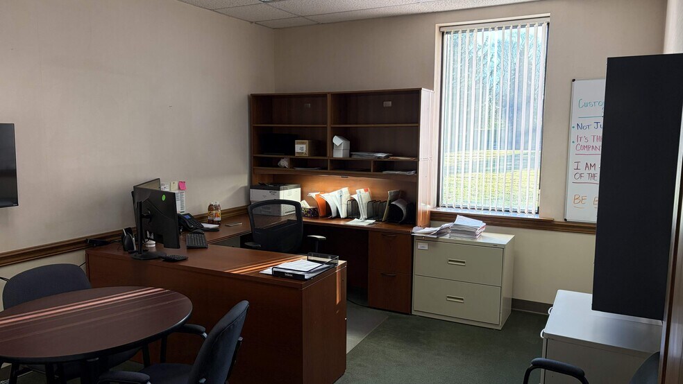 More Photos Of 2563 Technical Dr, Miamisburg Manufacturing For Sale