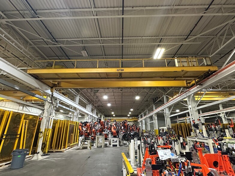 More Photos Of 2050 Morrissey Ave, Warren Manufacturing For Sale