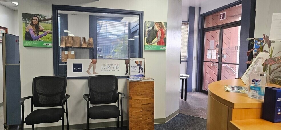 More Photos Of 94-479 Ukee St, Waipahu Flex For Lease