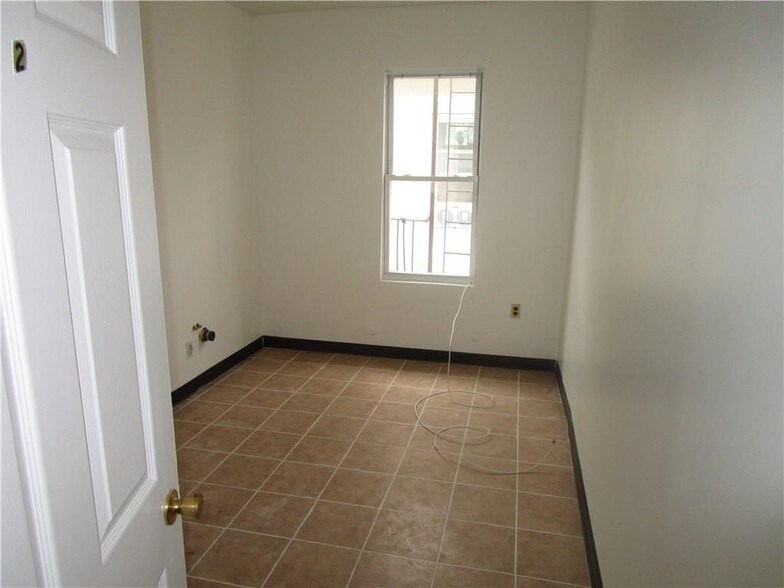 More Photos Of 3022 Brighton 8th St, Brooklyn Apartments For Sale