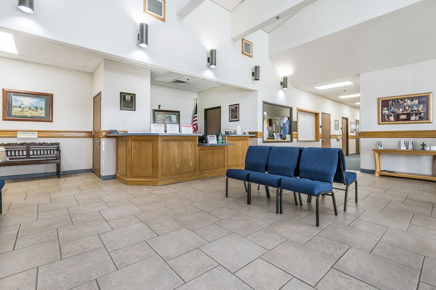 More Photos Of 4530 Canyon Dr, Amarillo Freestanding For Sale