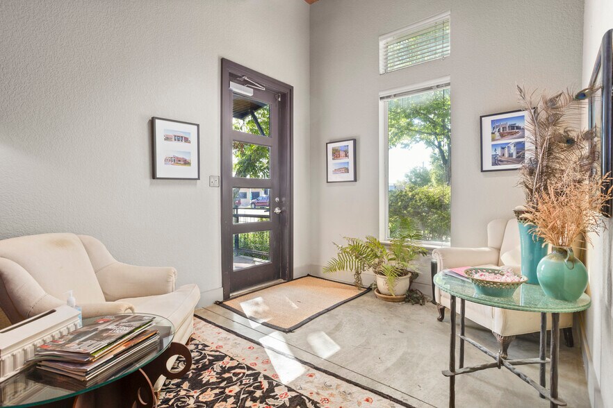 More Photos Of 814 Pennsylvania Ave, Fort Worth Loft Creative Space For Sale