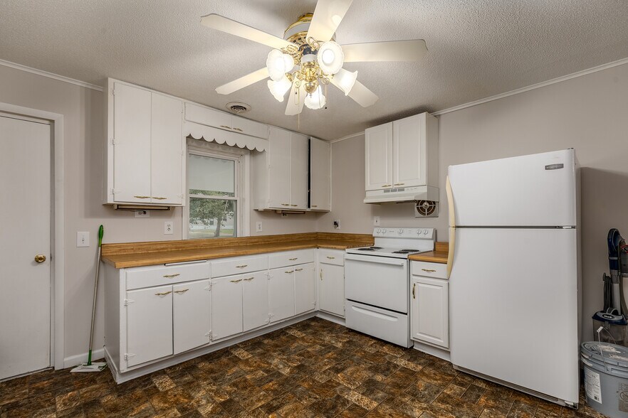 More Photos Of 53 Private Road 1M, De Soto Land For Sale