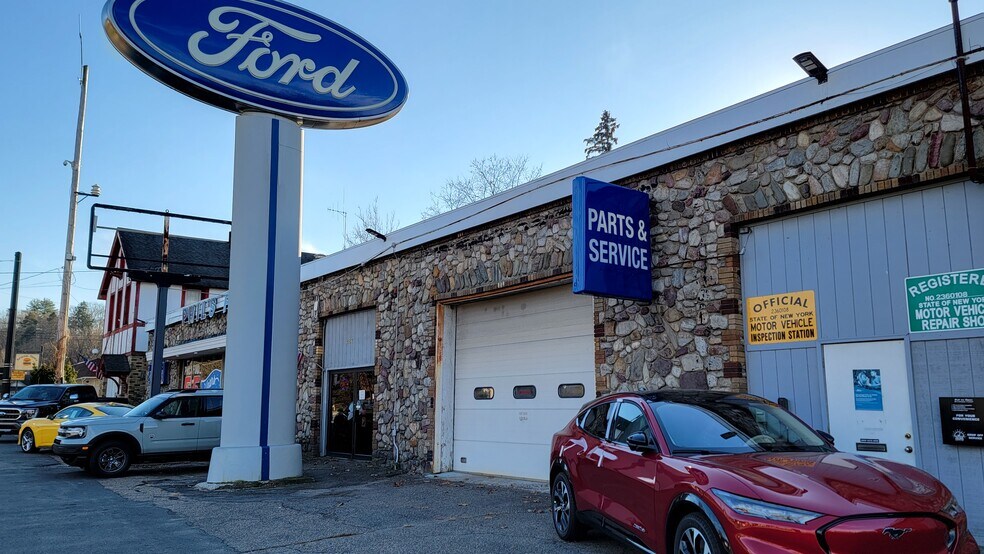 More Photos Of 255-257 E Main St, Port Jervis Auto Dealership For Lease