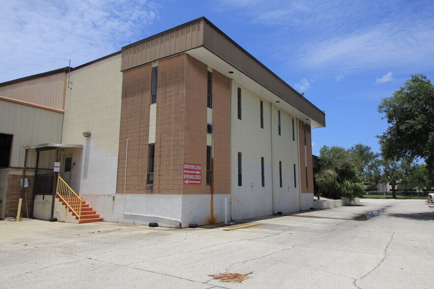 More Photos Of 5160 N 140th Ave, Clearwater Warehouse For Sale