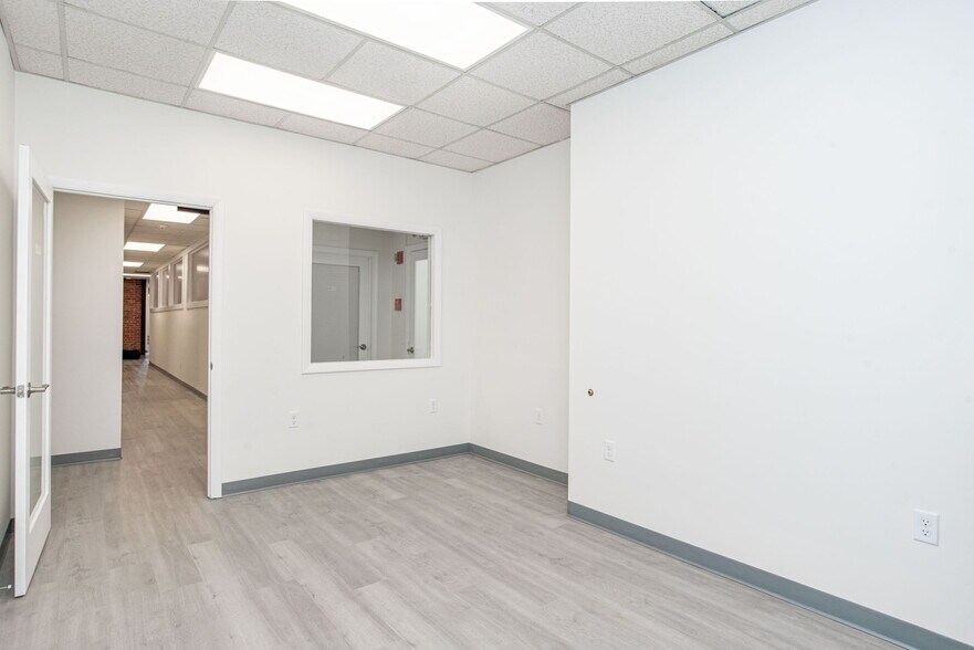 More Photos Of 4 Court St, Taunton Medical For Lease