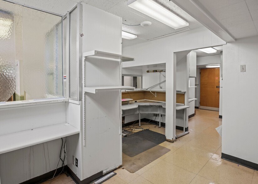 More Photos Of 3326-3328 E Southcross Blvd, San Antonio Medical For Sale